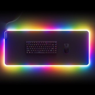 HYTE CNVS Intense Play Mat qRGB Gaming Mousepad