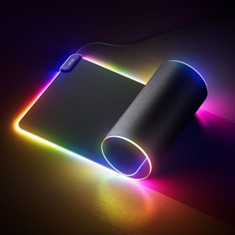 HYTE CNVS Intense Play Mat qRGB Gaming Mousepad