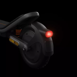 Xiaomi Electric Scooter 6 - Električni romobil